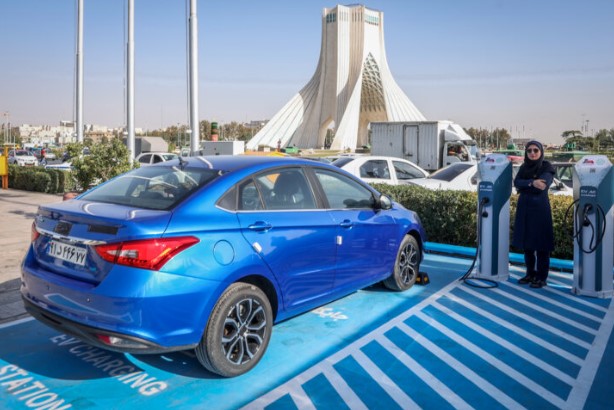 ۶ خودروساز ایرانی در برنامه راهبردی ۲۵ ساله با چین خودروهای برقی تولید می‌کنند