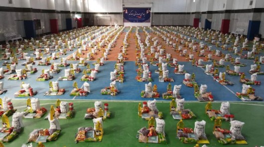 توزیع 1000 بسته کمک مومنانه در بین افراد کم برخوردار شهرستان شهربابک