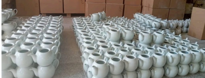 کارخانه تولیدی قوری چینی گلدار کف تخت ۰۹۳۸۱۲۷۲۱۱۸