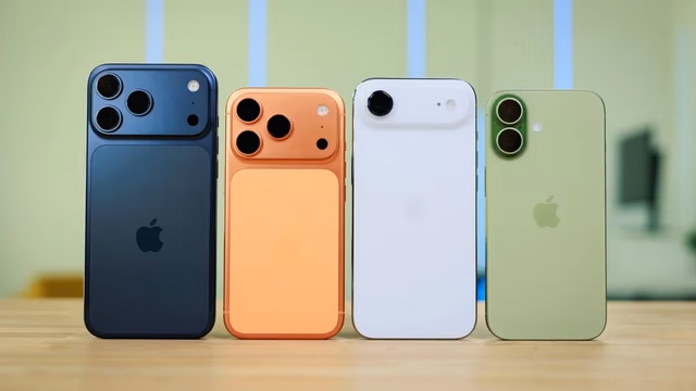 تصویر آیفون ۱۸ پرو و آیفون فولد در مراسم رونمایی اپل ۲۰۲۶