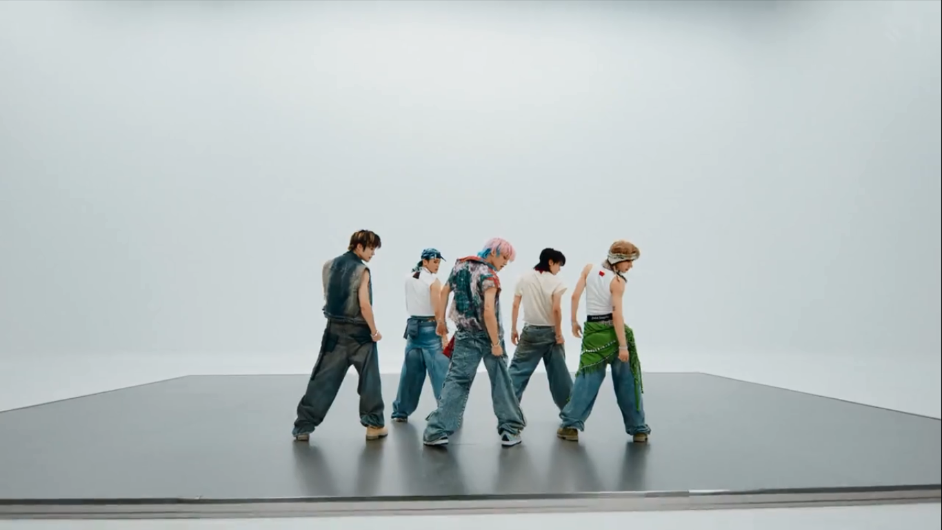 NCT U:Baggy Jeans