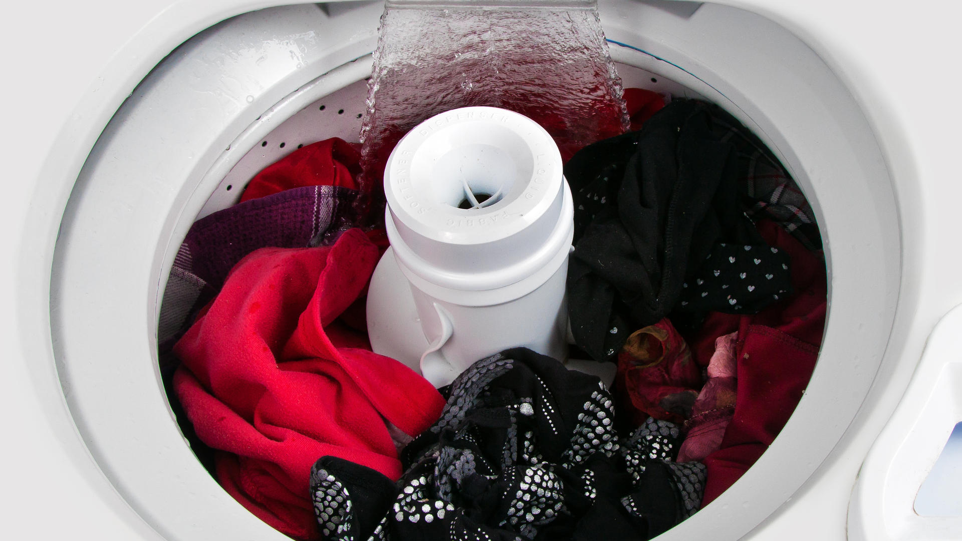 ماشین لباسشویی با آب پر نمی شود