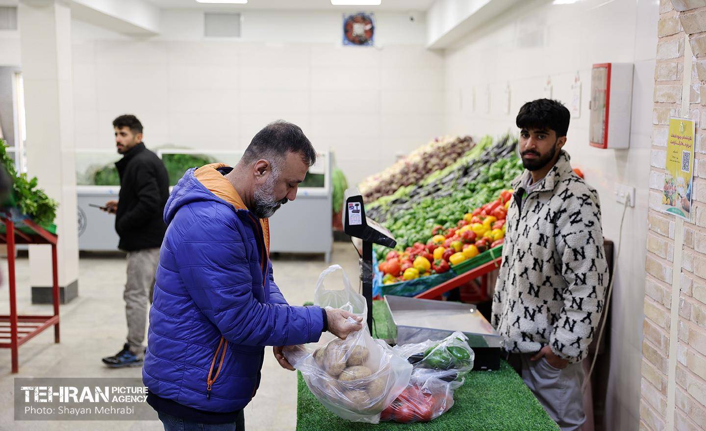 فردا تمامی میادین و بازارهای میوه و تره بار باز است