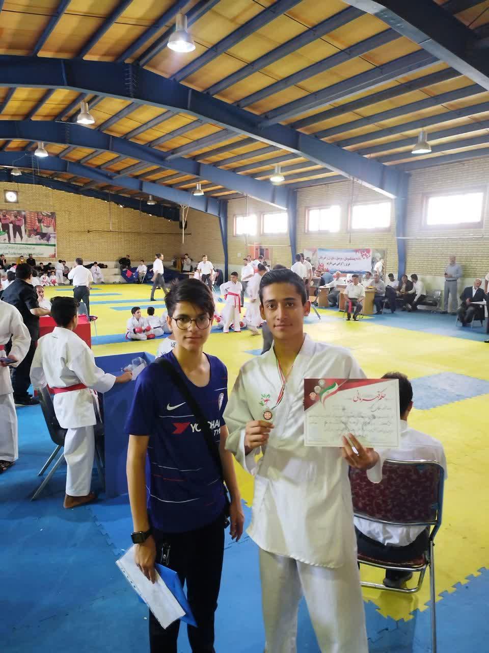 🥈 سروش پاکباز مقام دوم کومیته جوانان   ❇️ خانه کاراته 17 شهریور 1402 مسابقات قهرمانی کارته استان به میزبانی سبک شیتوریو شیتوکای