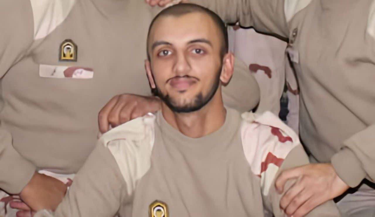 شهید دفاع از وطن گروهبان‌ یکم سينا ستاروند