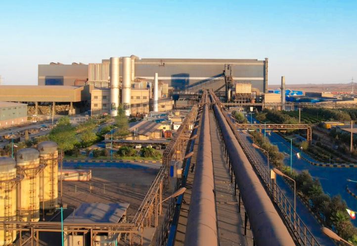 با هدف کاهش چشمگیر انتشار آلاینده‌ها؛ پروژه ارتقاء جامع سیستم‌های کنترل غبار در فولاد ارفع کلید خورد