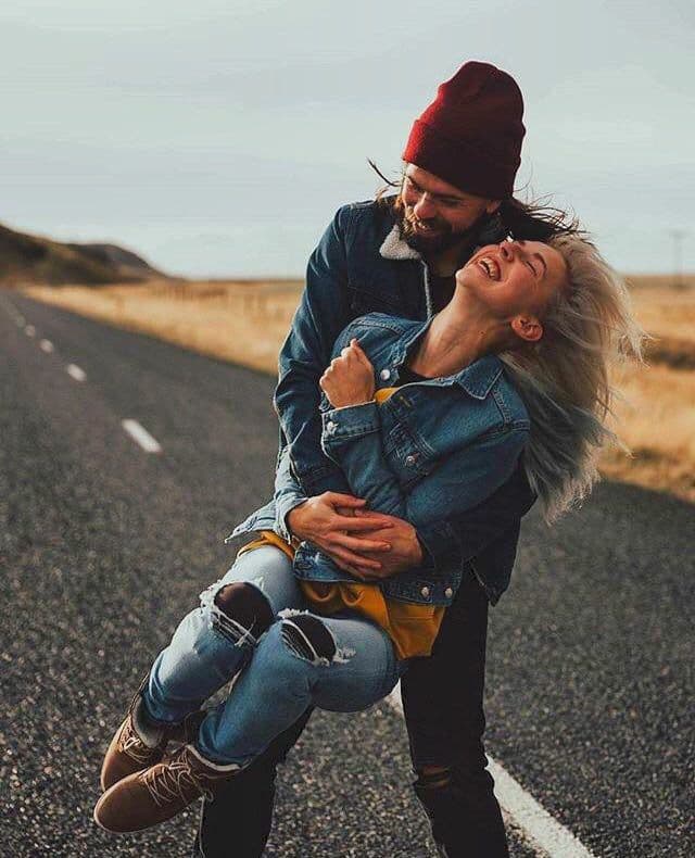 محبوب تر از جانی صد جان به فدای تو