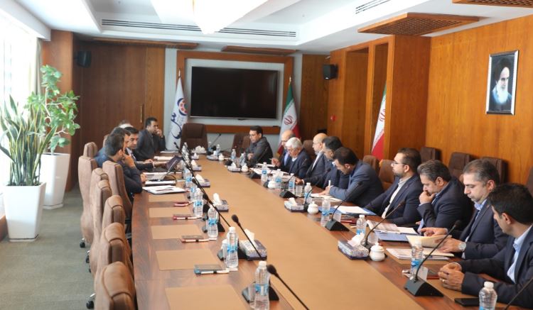  بررسی عملکرد شعب منطقه دو مؤسسه اعتباری ملل منتهی به پایان تیرماه ۱۴۰۴