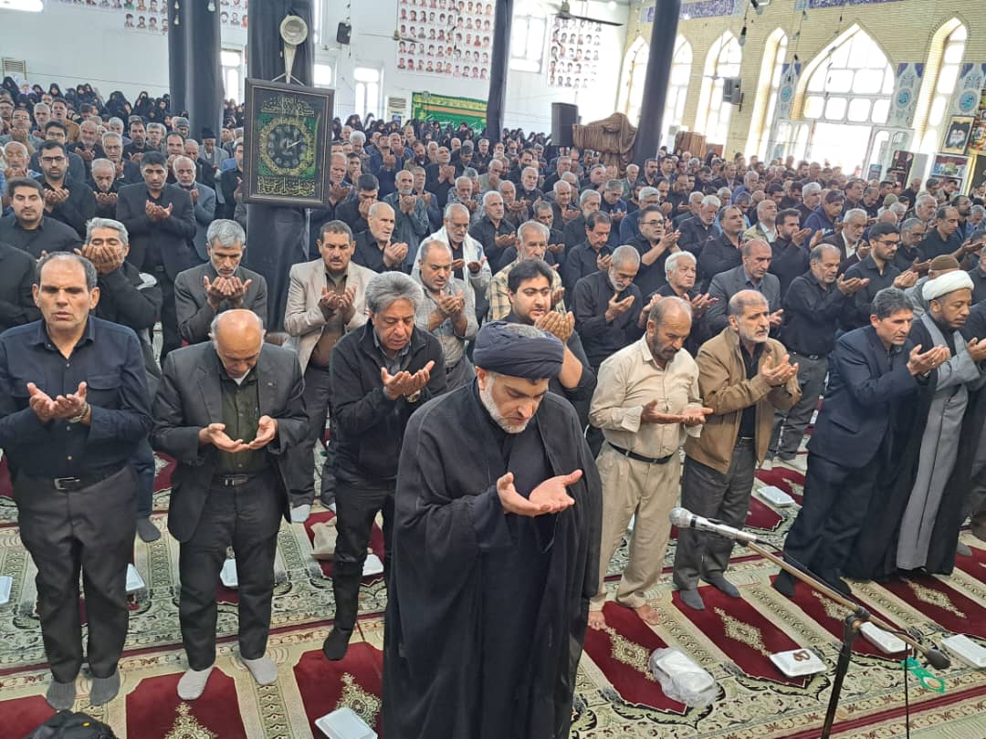 نماز جماعت ظهر و عصر روز شهادت حضرت زهرا به امامت سلاله الزهرا اقای حاج سیدعلی آیت اللهی در مسجد صاحب الزمان جهرم، سلاله پاکان